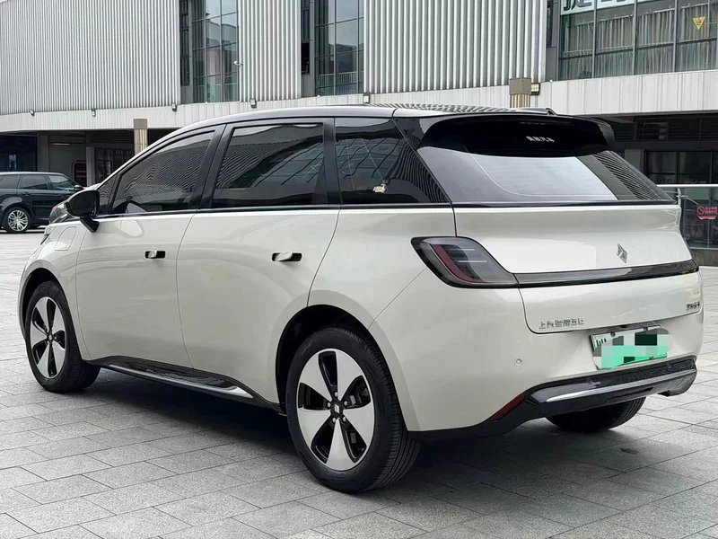 Baojun Yunduo — фото 4