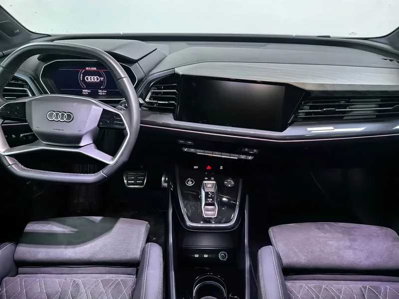 Audi Q4 e-tron — фото 11