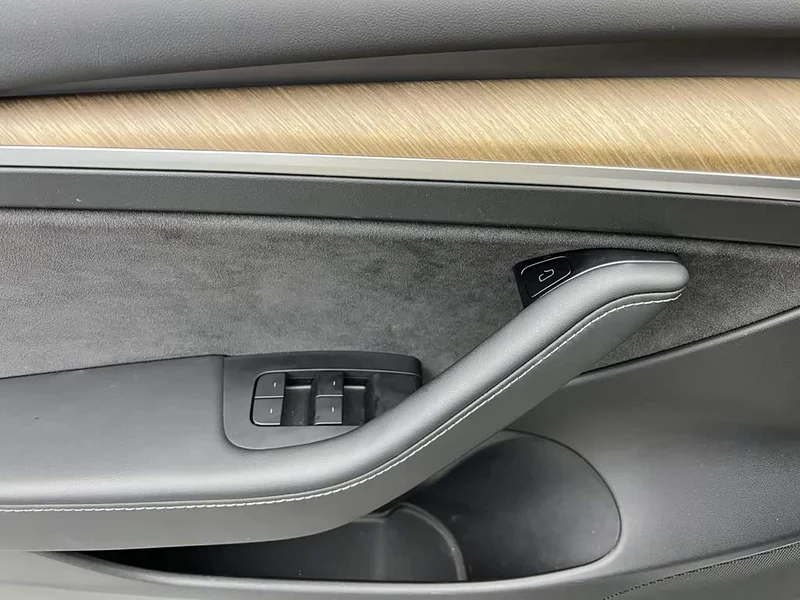 Tesla Model 3 — фото 13