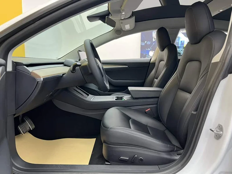 Tesla Model 3 — фото 14