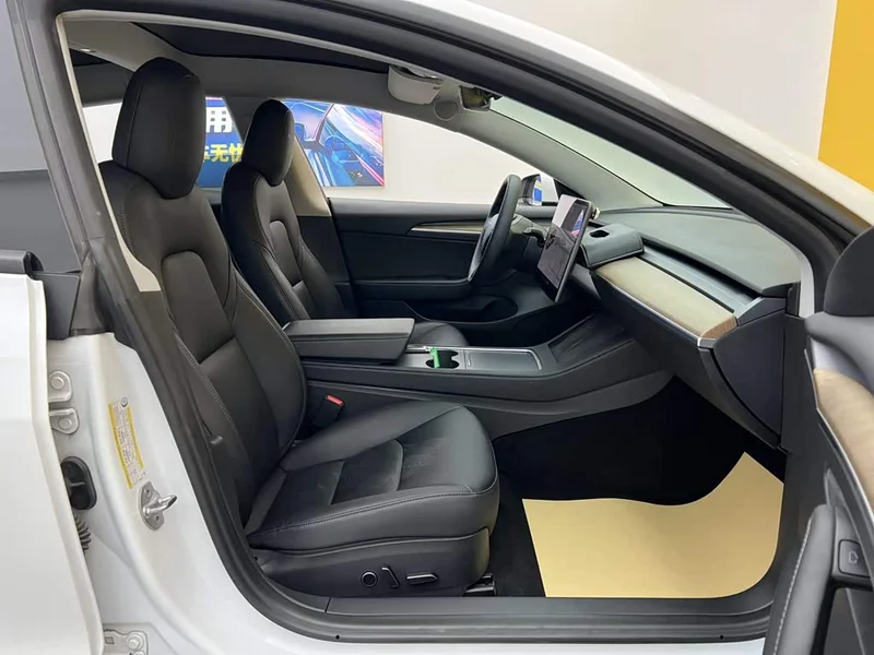 Tesla Model 3 — фото 15