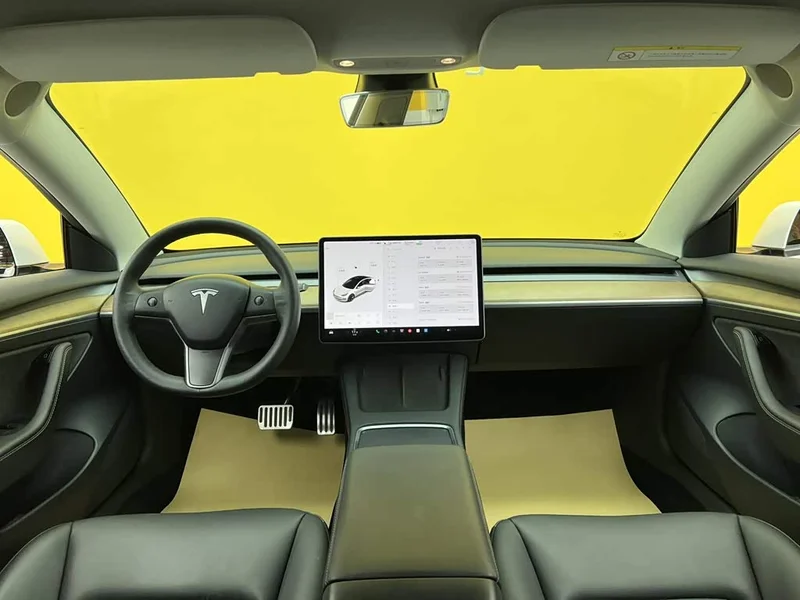 Tesla Model 3 — фото 10