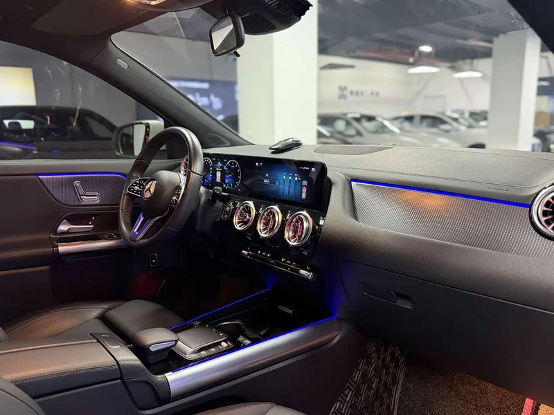Mercedes-Benz GLA — фото 12