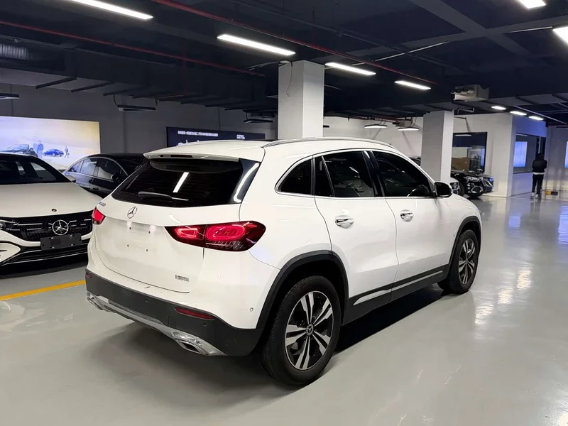 Mercedes-Benz GLA — фото 6