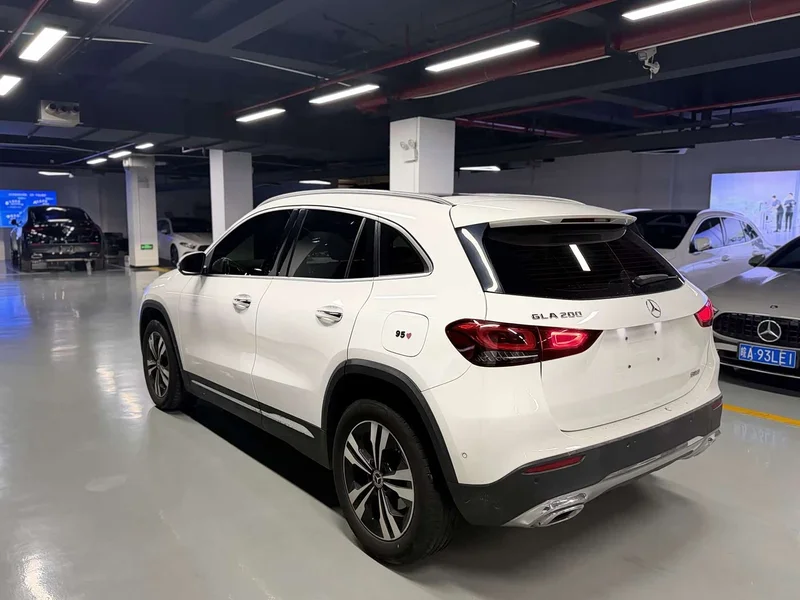 Mercedes-Benz GLA — фото 8