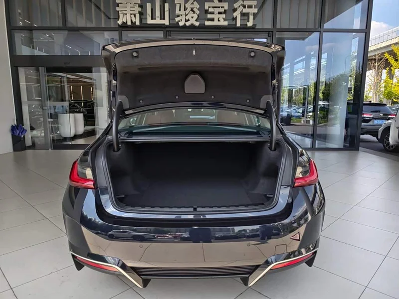 BMW i3 — фото 17