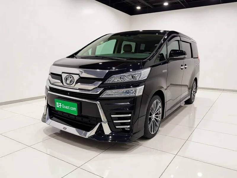 Toyota Vellfire — фото 1