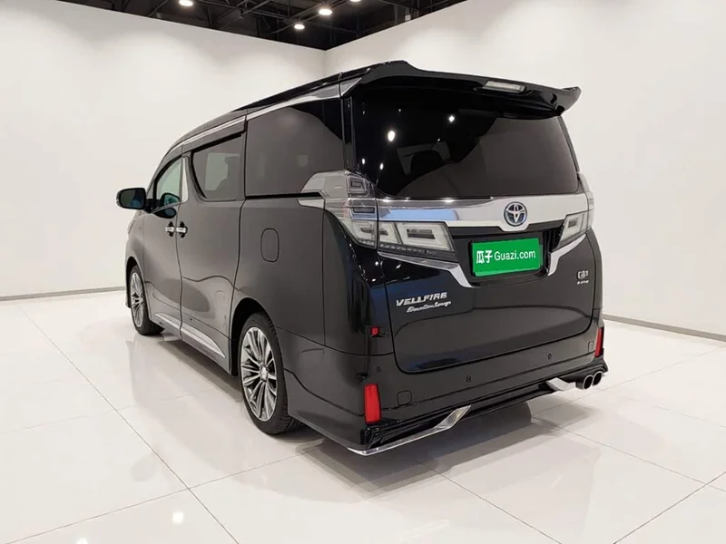 Toyota Vellfire — фото 4