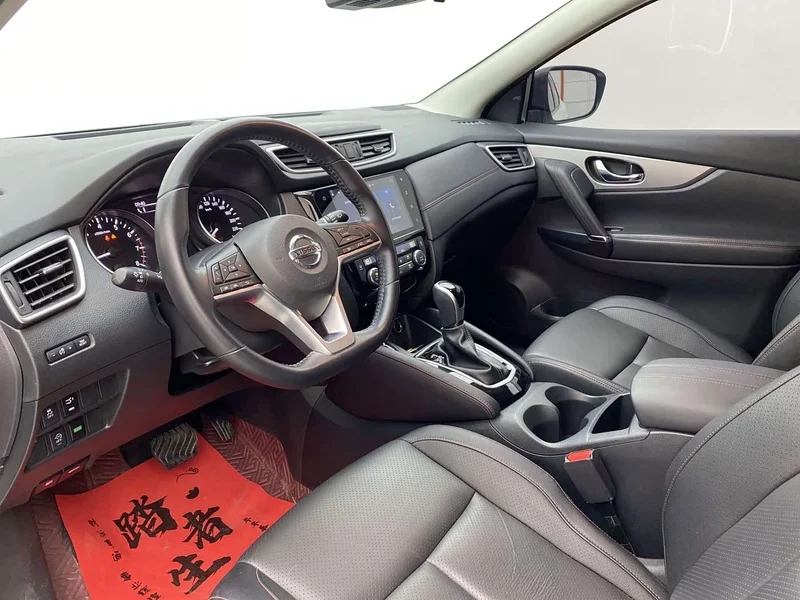 Nissan Qashqai — фото 8