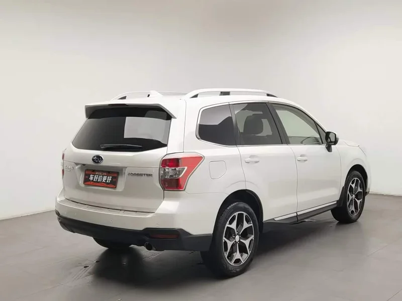 Subaru Forester — фото 2