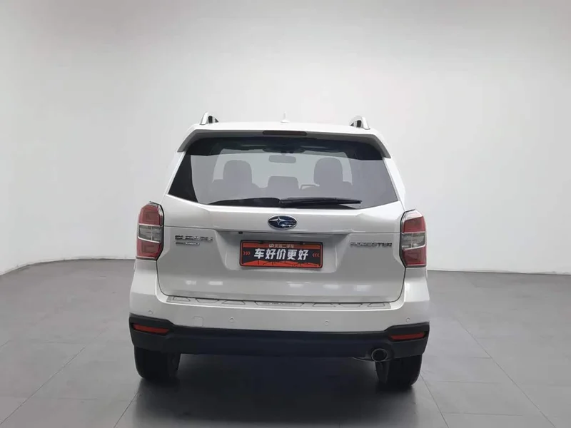Subaru Forester — фото 4