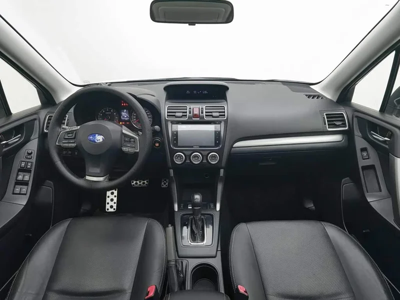 Subaru Forester — фото 5