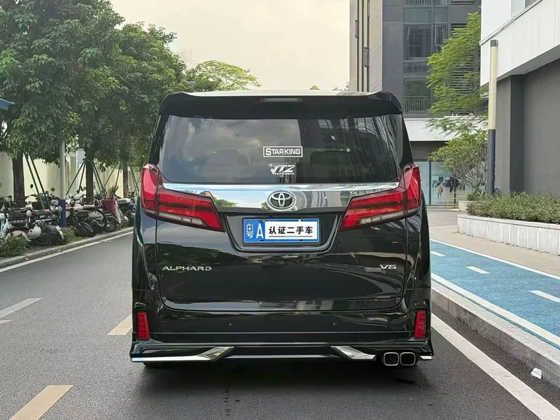Toyota Alphard — фото 4