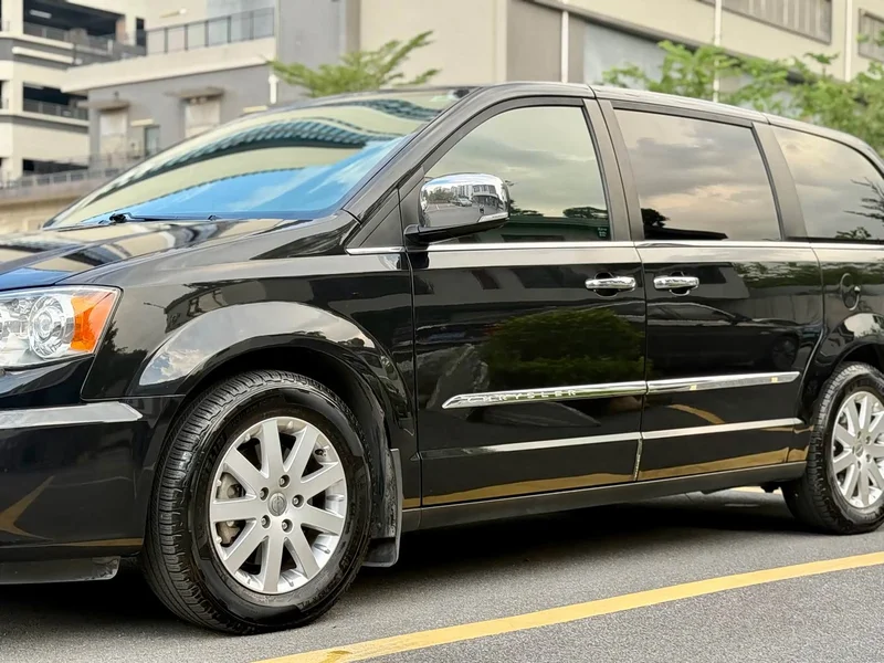 Jeep Grand Voyager Imported — фото 7