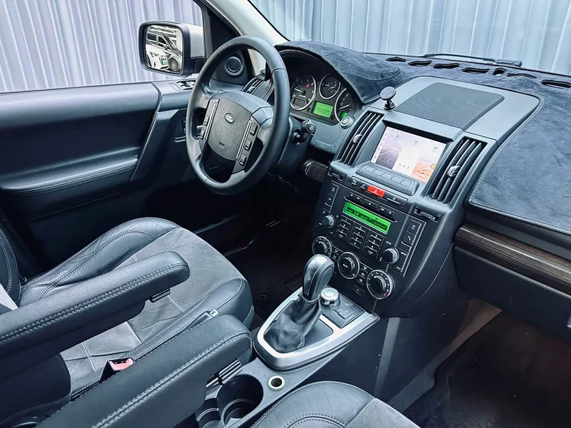 Land Rover Freelander 2 — фото 12
