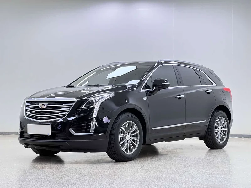 Cadillac XT5 — фото 1