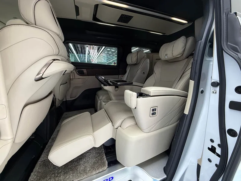Toyota Alphard — фото 16