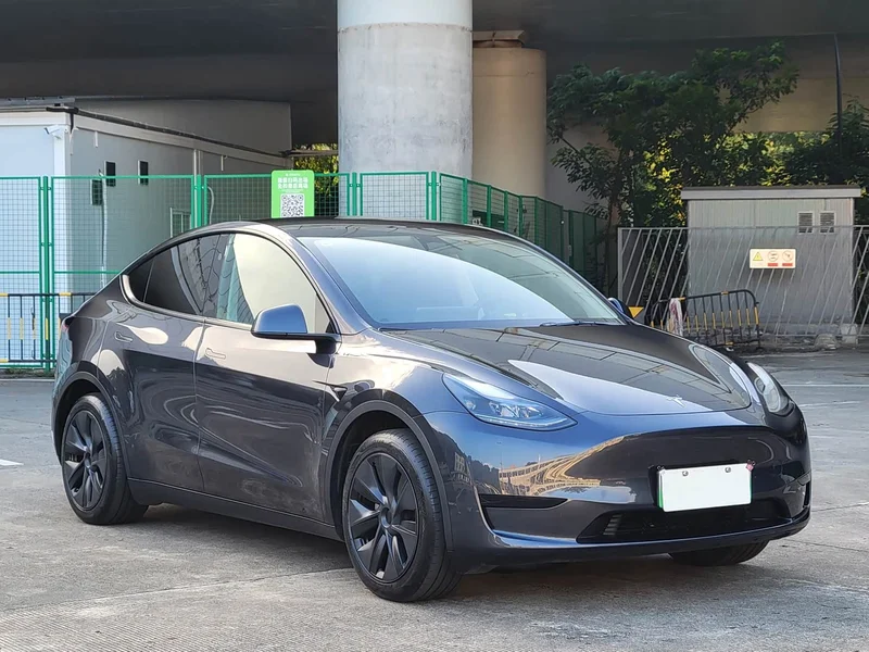 Tesla Model Y — фото 3