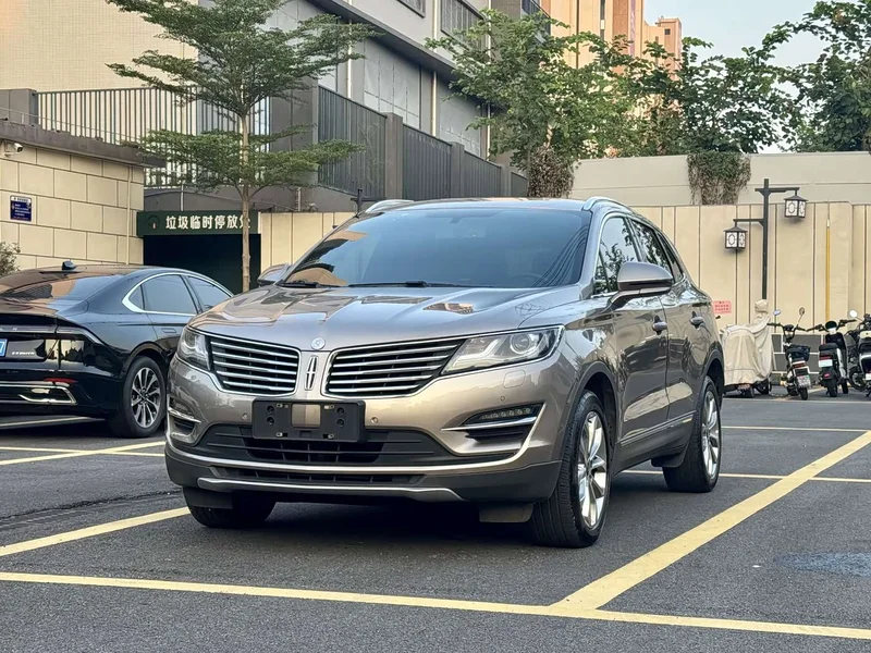 Lincoln MKC — фото 2