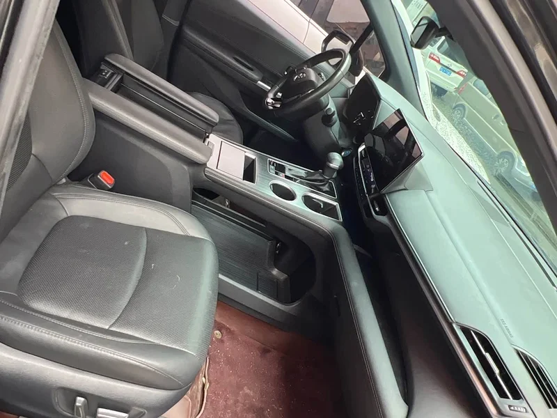 Toyota Sienna — фото 4