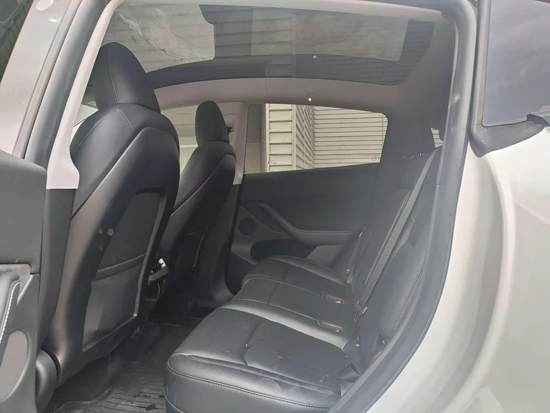 Tesla Model Y — фото 14