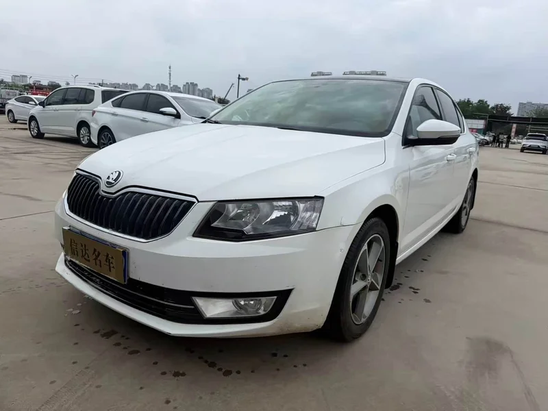 Volkswagen Octavia — фото 1
