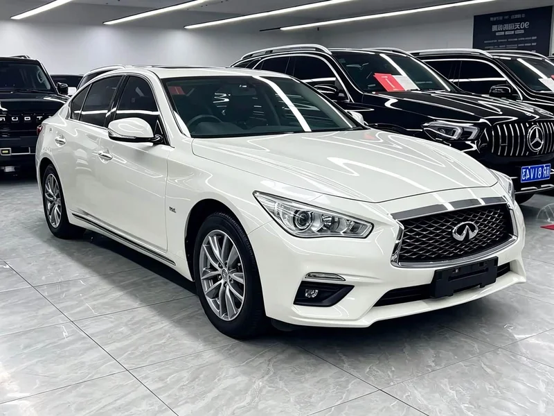Infiniti Q50L — фото 3
