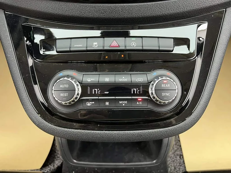 Mercedes-Benz Vito — фото 21