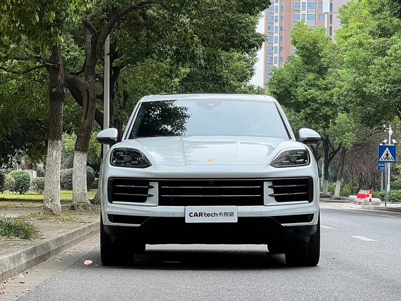 Porsche Cayenne — фото 2