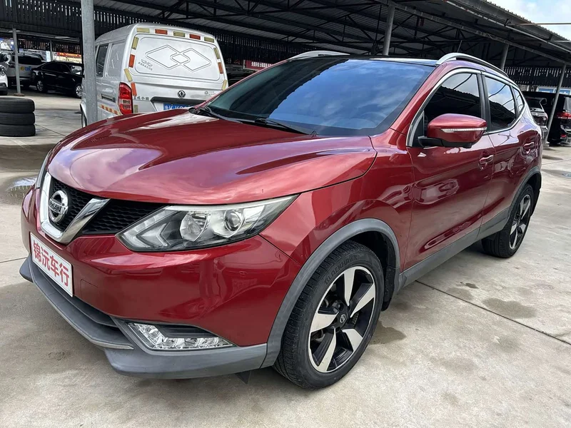 Nissan Qashqai — фото 1
