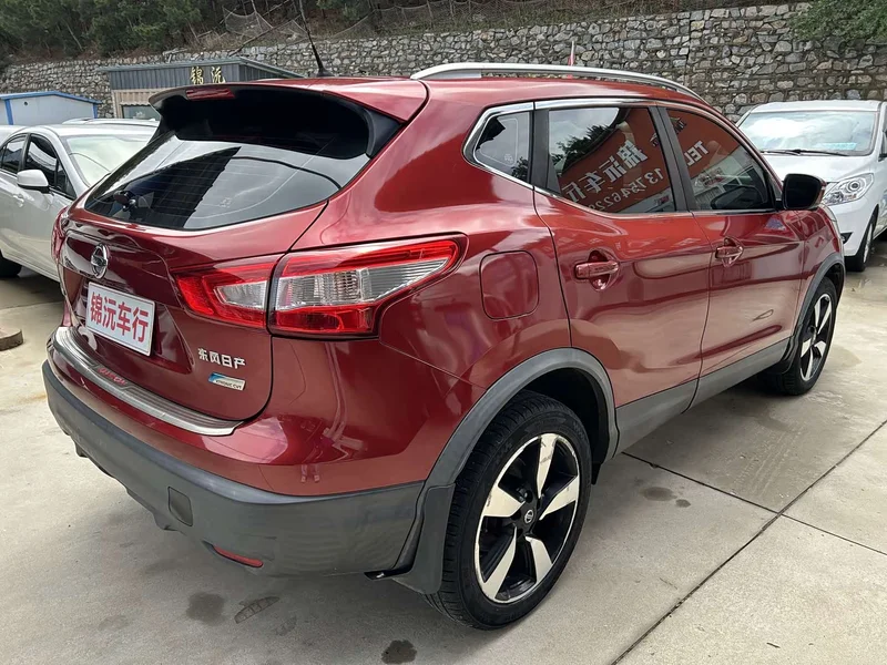 Nissan Qashqai — фото 7