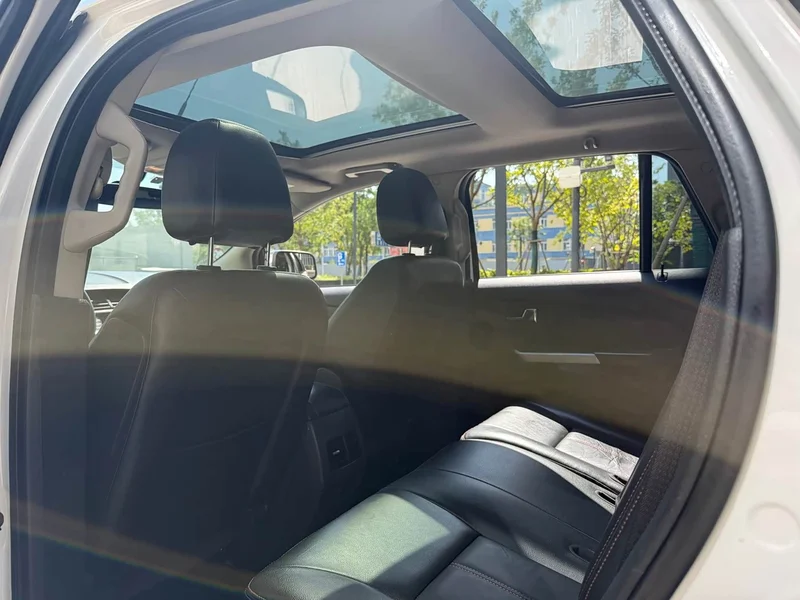 Ford Edge — фото 9