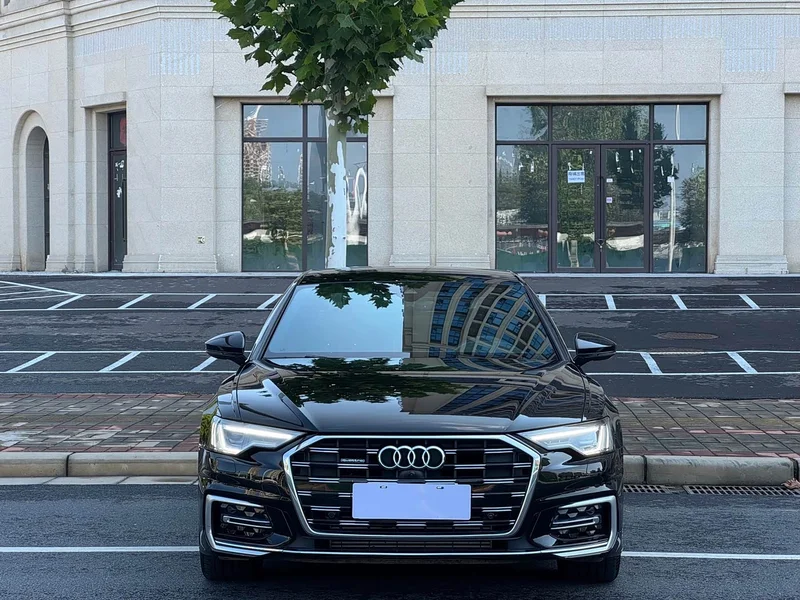 Audi A6L — фото 2