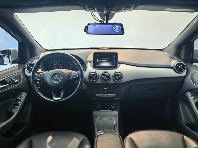 Mercedes-Benz B-Class — фото 11