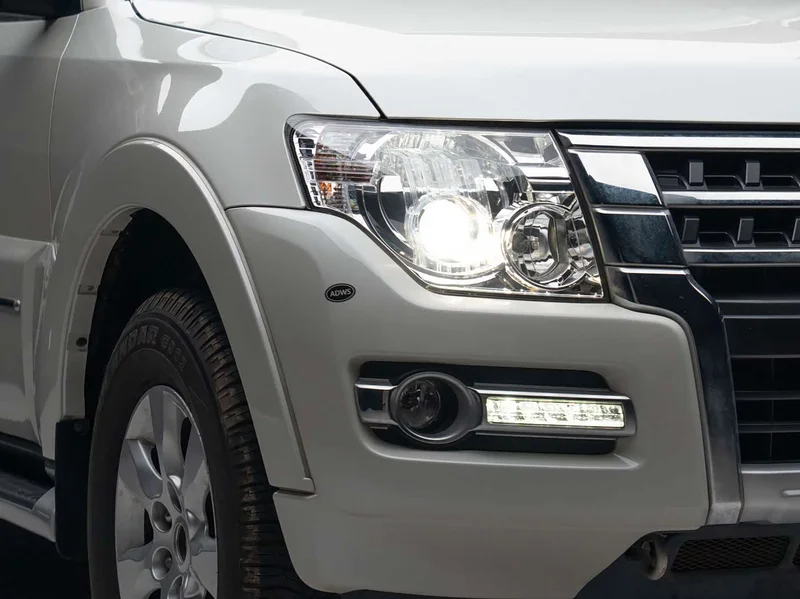 Mitsubishi Pajero (Imported) — фото 14