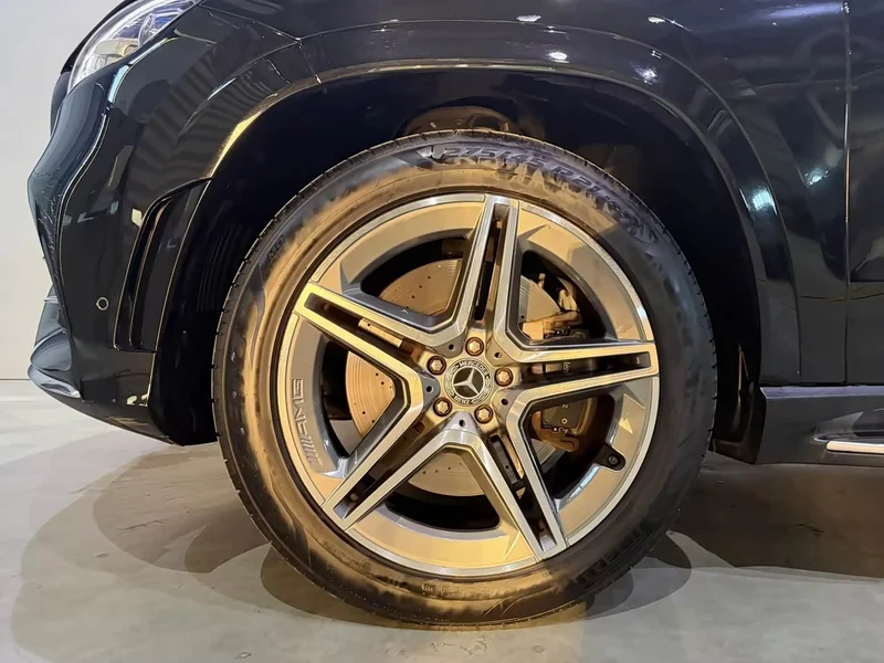 Mercedes-Benz GLS — фото 11