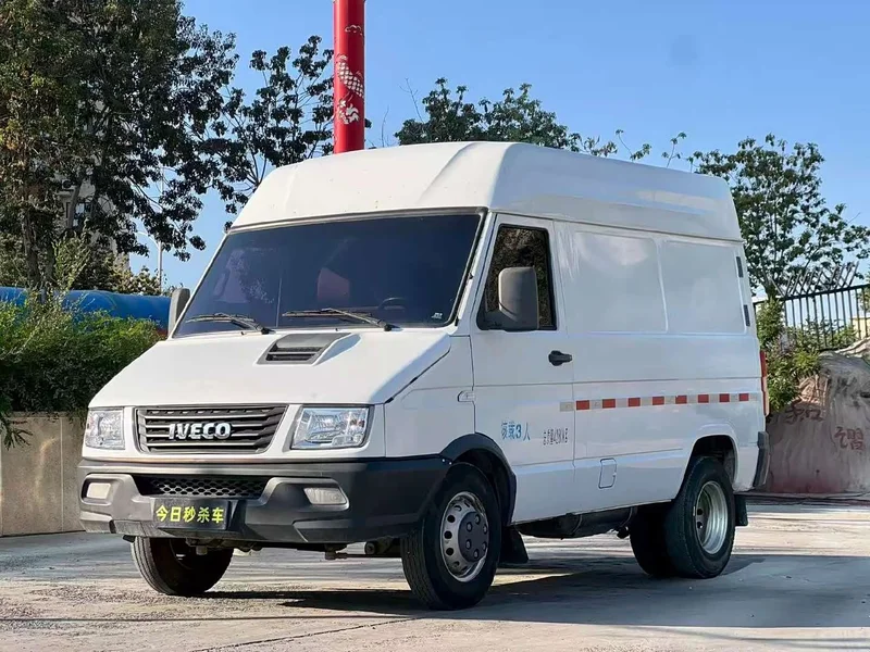 Iveco Daily — фото 1