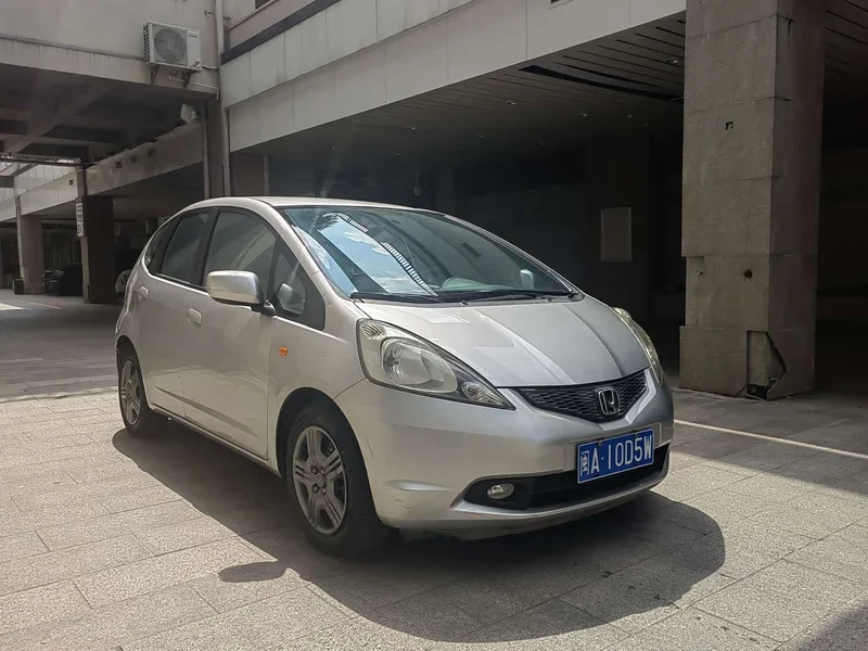 Honda Fit — фото 3