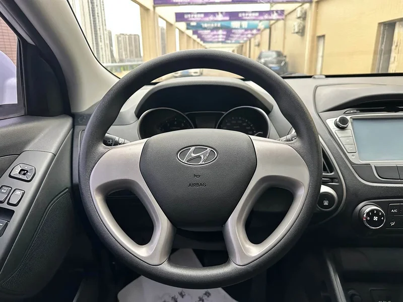 Hyundai ix35 — фото 11
