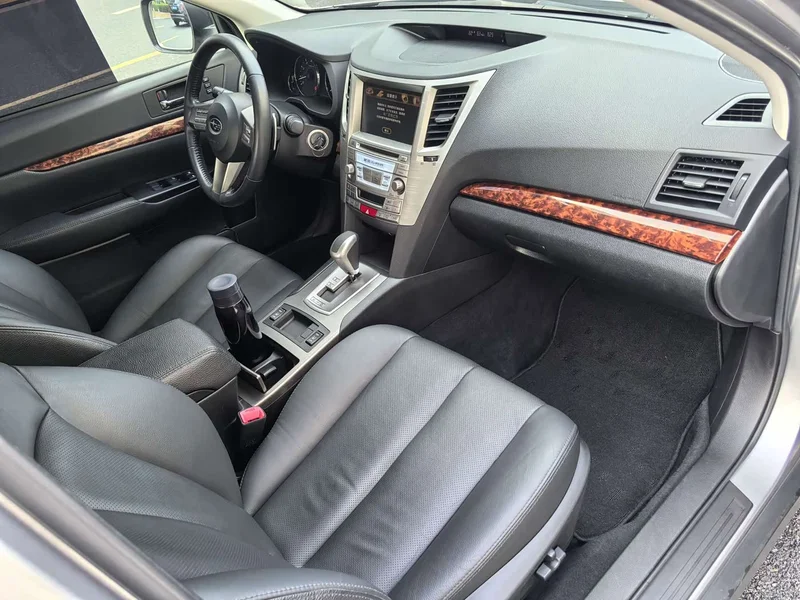 Subaru Outback — фото 14