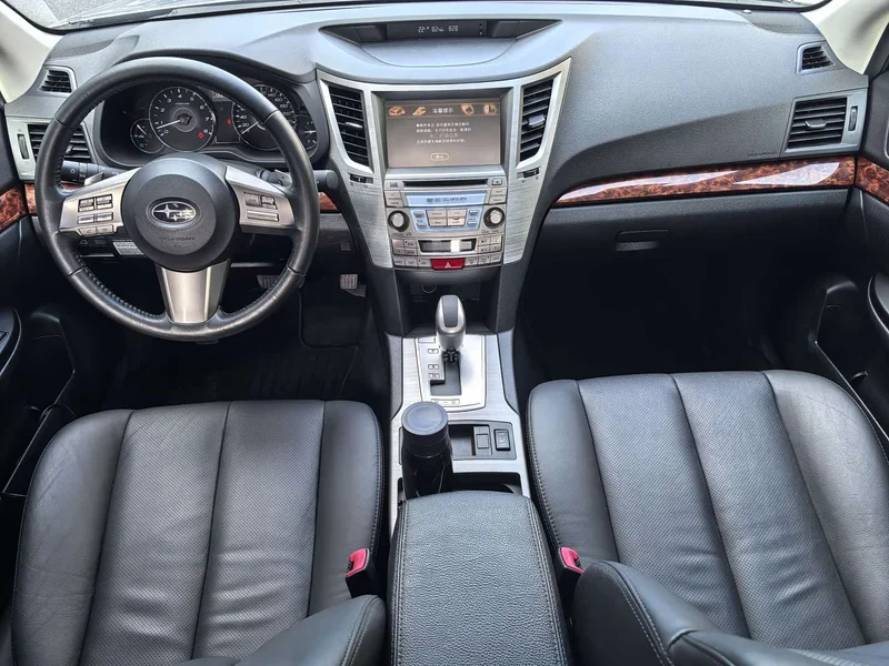 Subaru Outback — фото 18