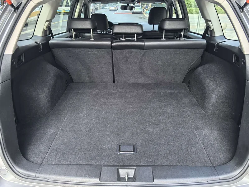 Subaru Outback — фото 10