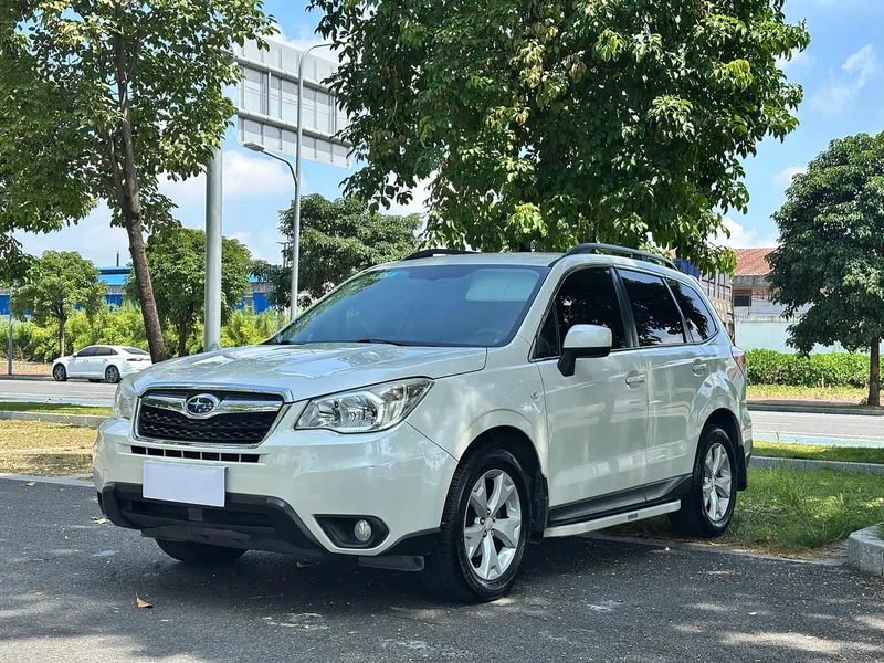 Subaru Forester — фото 1