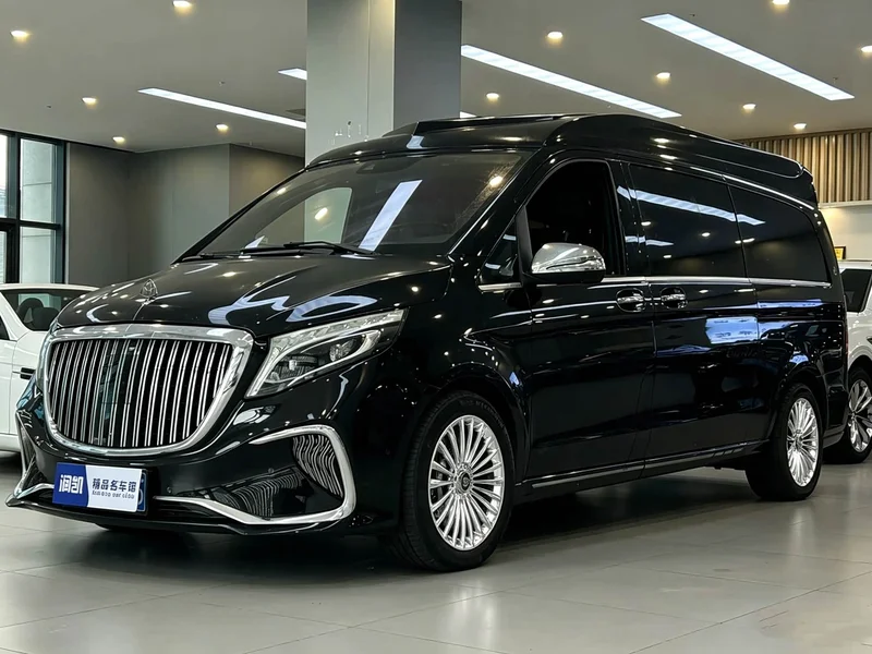 Mercedes-Benz V-Class — фото 18