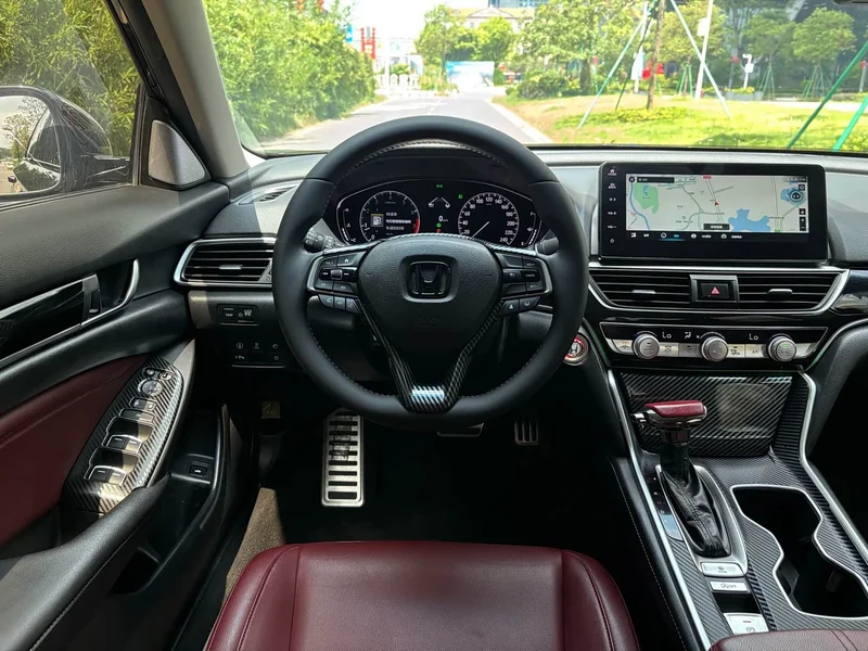 Honda Accord — фото 6
