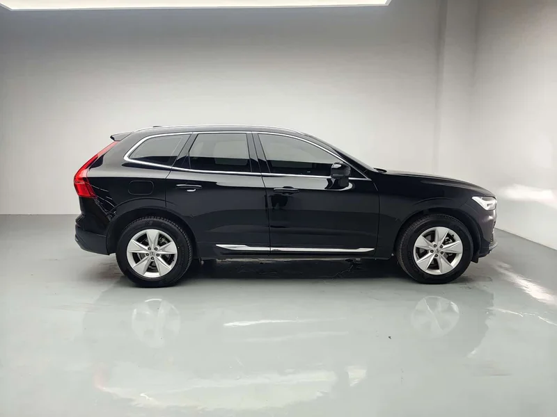 Volvo XC60 — фото 8