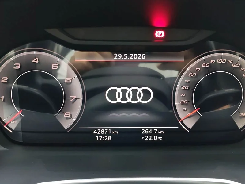 Audi Q3 — фото 13