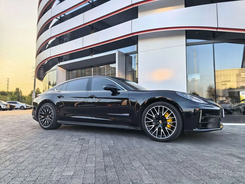 Porsche Panamera — фото 17