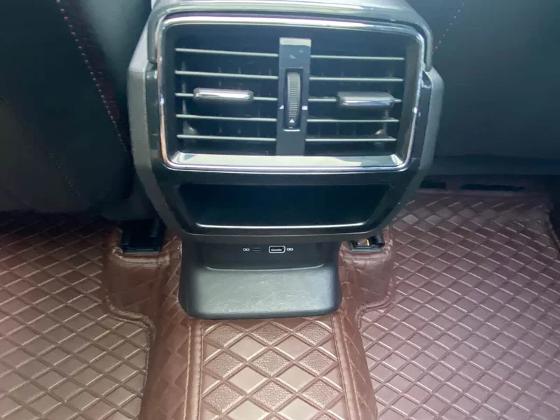 Skoda Karoq — фото 14