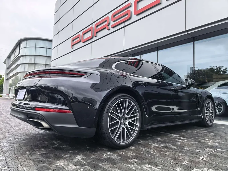 Porsche Panamera — фото 10